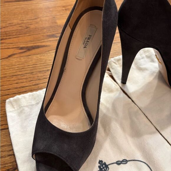 Prada Camoscio Chic Peep Toe Suede Pumps size 39 - Picture 2 of 8